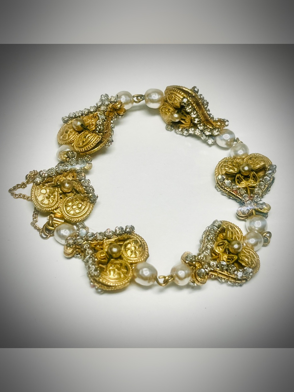 Miriam Haskell SIGNED 1950s Vintage Heart-Link Crystal & Faux Pearl Bracelet
